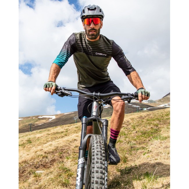 New Hill MTB Trikot kurzarm armeegrün/schwarz New Hill MTB Trikot kurzarm armeegrün/schwarz