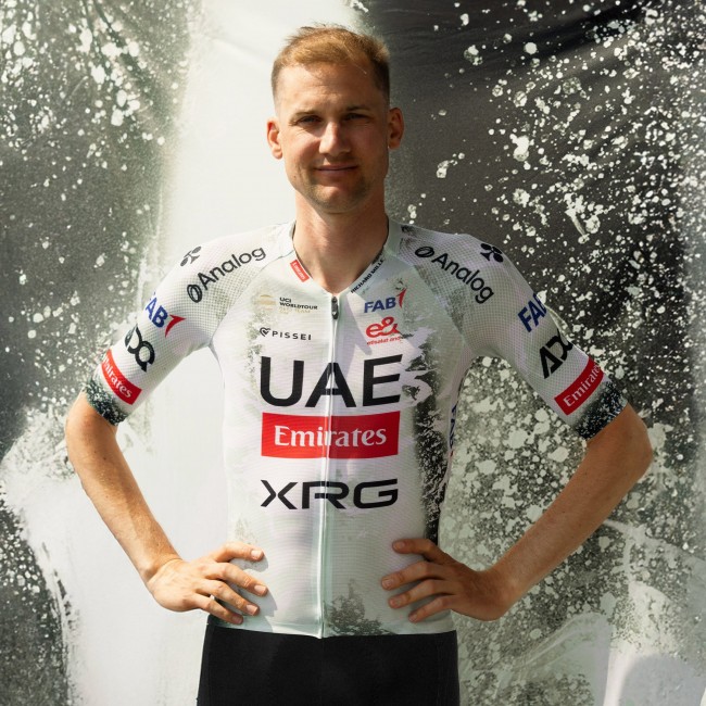 Herren UAE Team Emirates 2025 Pissei Magistrale Ultra trikot-Tour de France Radtrikot Kaufen Herren UAE Team Emirates 2025 Pissei Magistrale Ultra trikot-Tour de France Radtrikot Kaufen